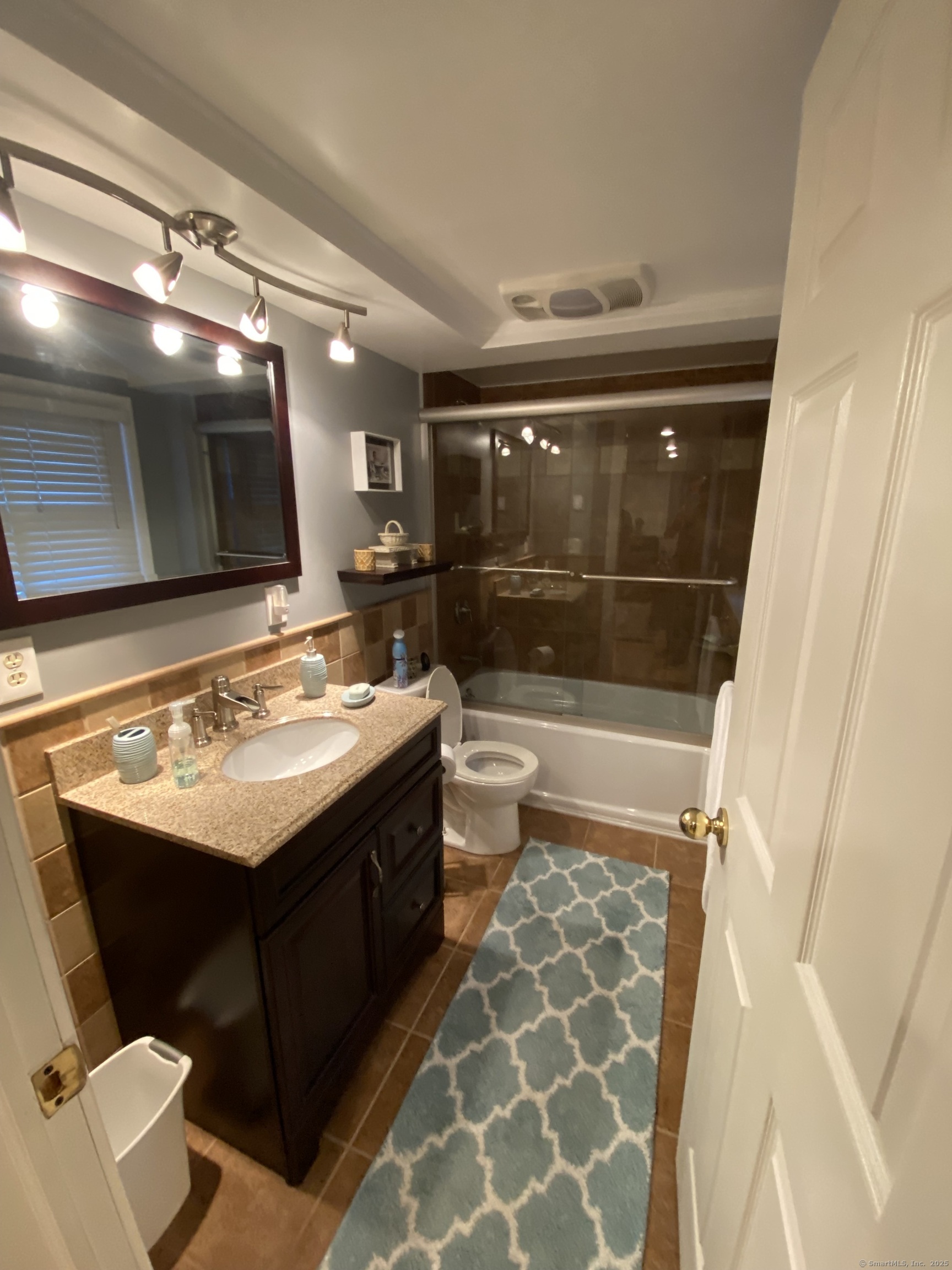 110 Wooster Avenue Waterbury, CT 06708 - Photo 30 of 39