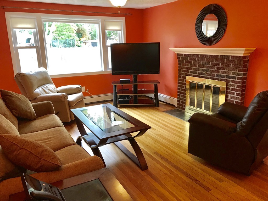 41 Curtis Road Framingham, MA 01702 - Photo 9 of 24 Gallery Image 9