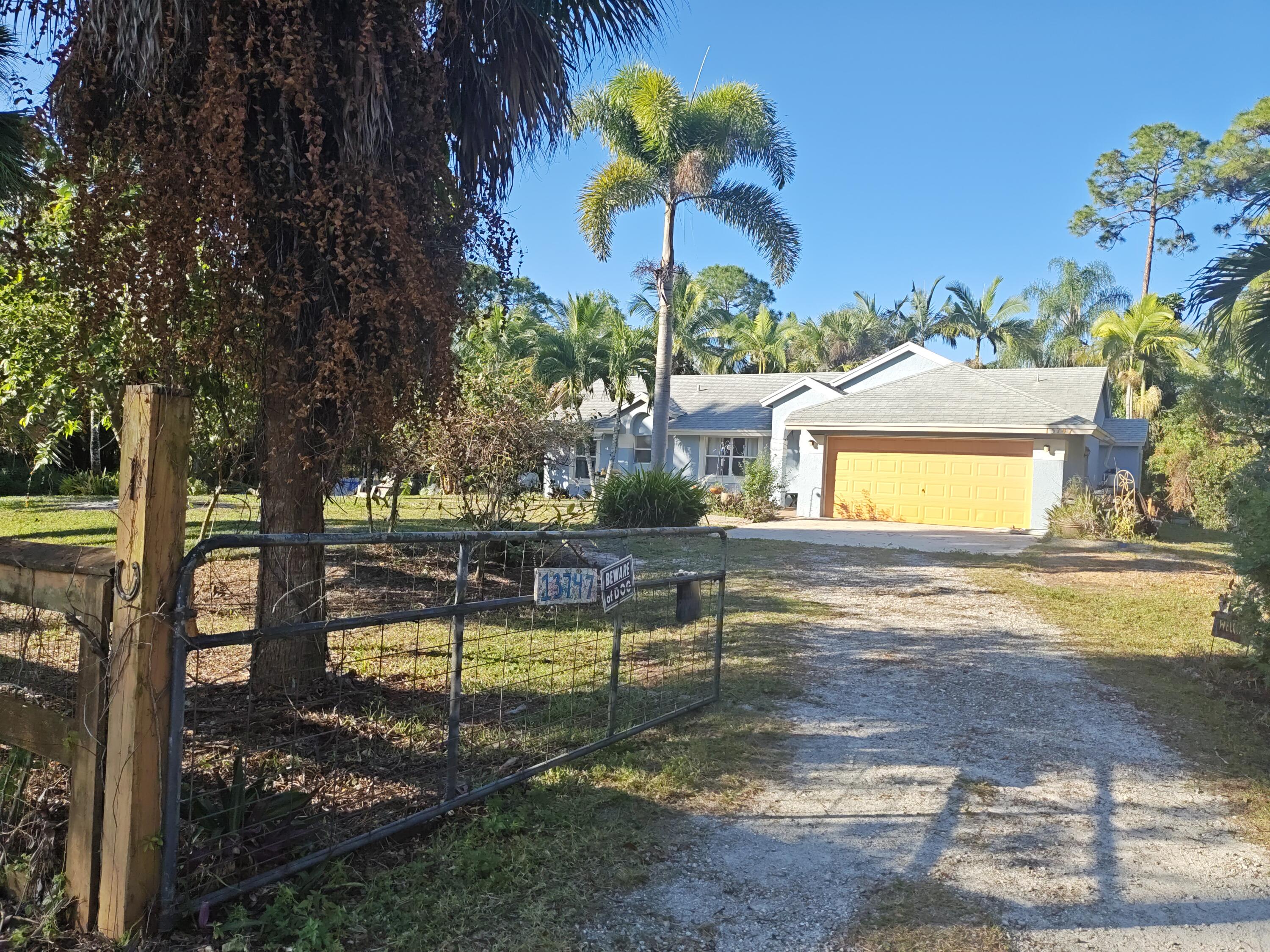 13747 42nd Road North Royal Palm Beach, FL 33411 - Photo 2 of 31 1000178717
