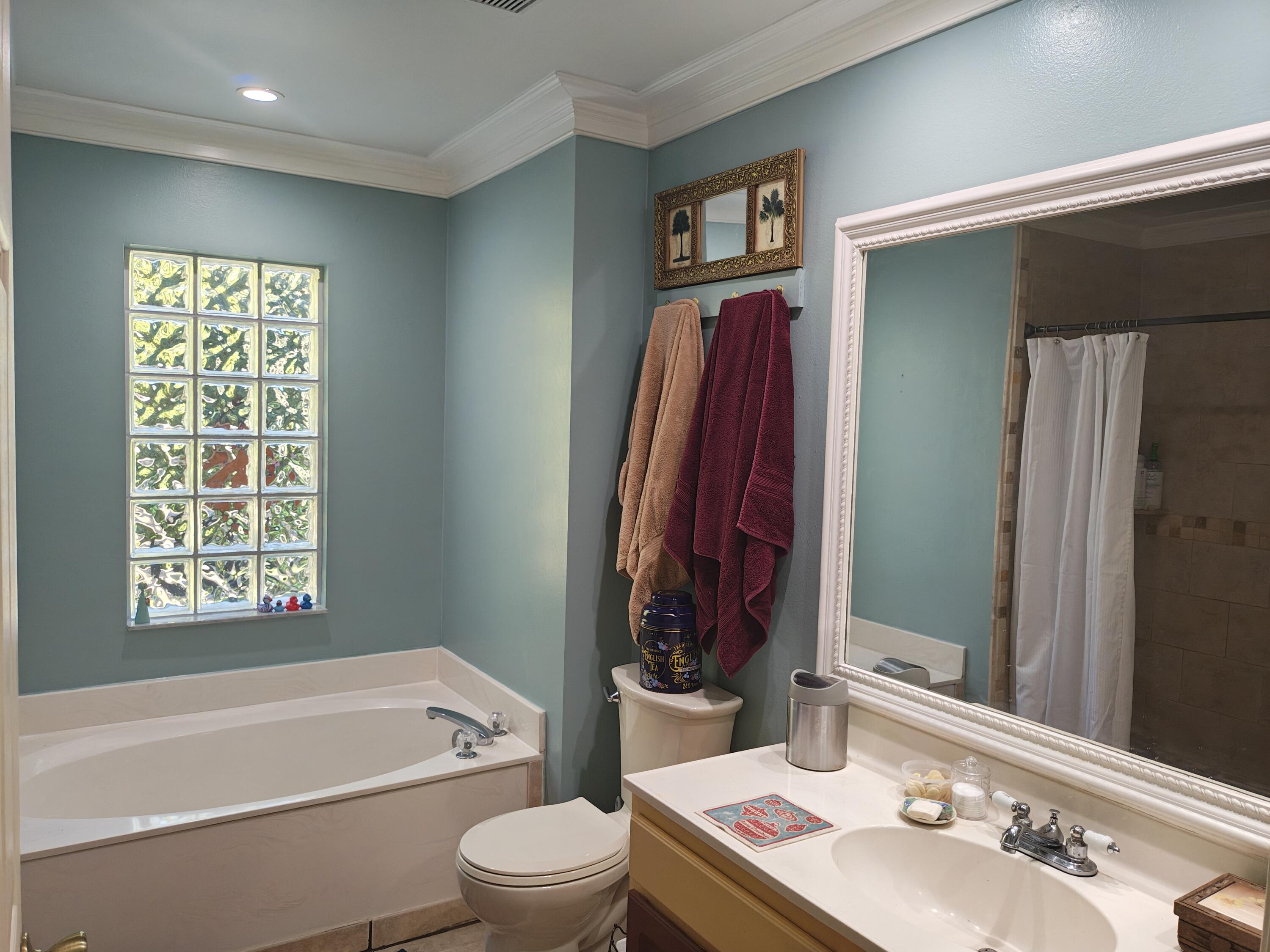 13747 42nd Road North Royal Palm Beach, FL 33411 - Photo 24 of 31 1000178705