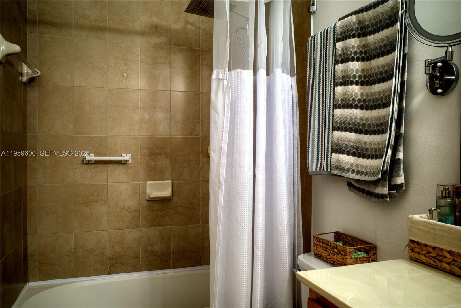 8915 West 35th Avenue Hialeah, FL 33018 - Photo 18 of 43