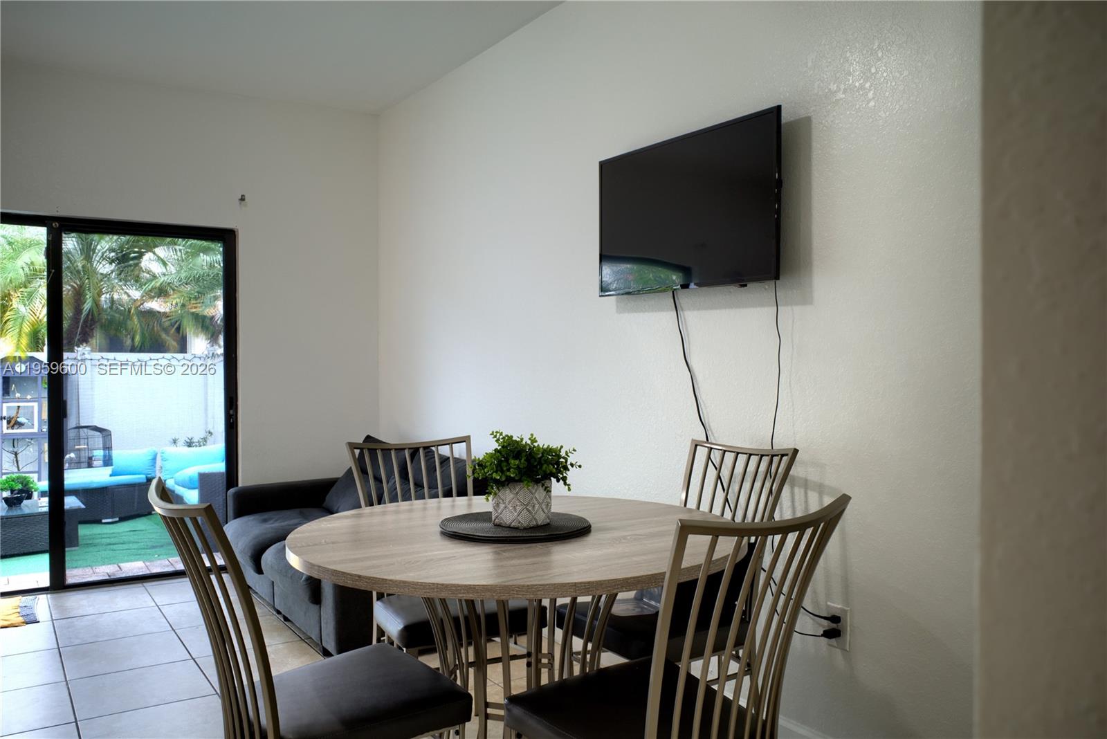 8915 West 35th Avenue Hialeah, FL 33018 - Photo 8 of 43