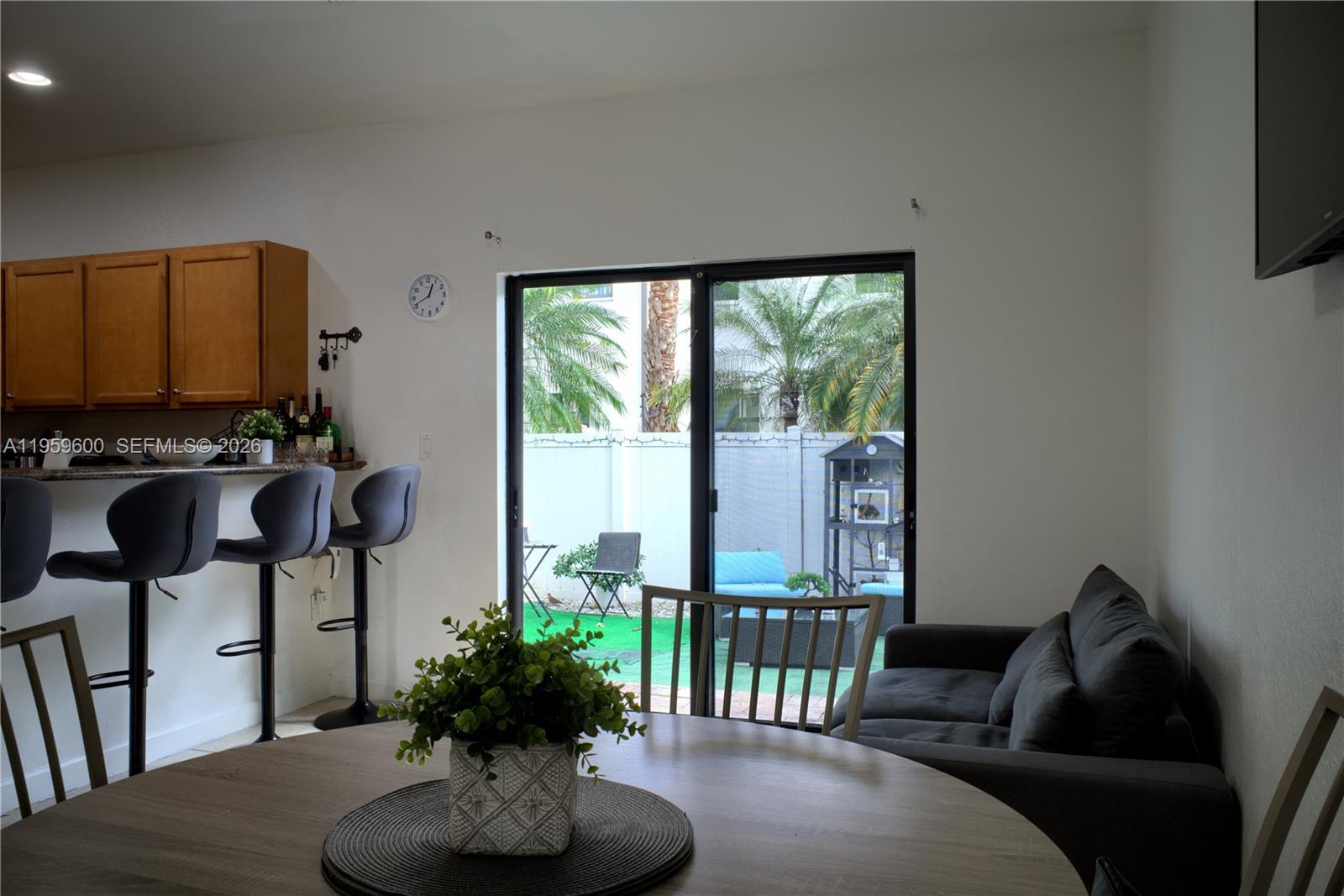 8915 West 35th Avenue Hialeah, FL 33018 - Photo 10 of 43