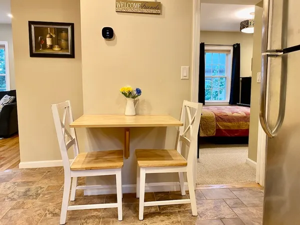 $2,600 | 61 Callender Avenue, Unit 2, Newport, RI 02840