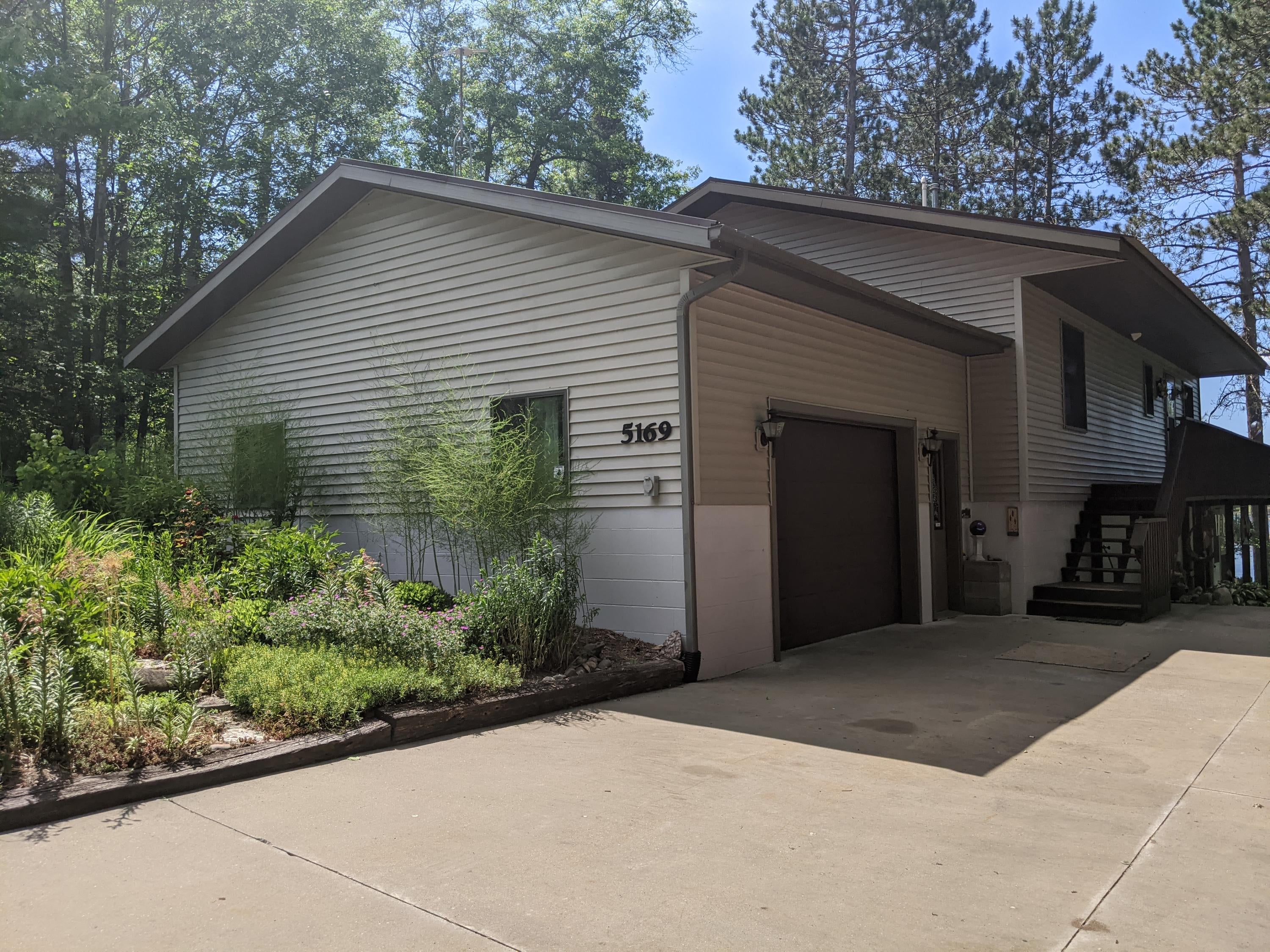 5169 Valleywood Road Lewiston, MI 49756 - Photo 7 of 111 Gallery Image 7