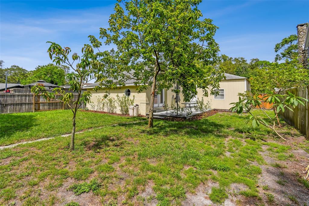 1722 Albemarle Road Clearwater, FL 33764 - Photo 39 of 50