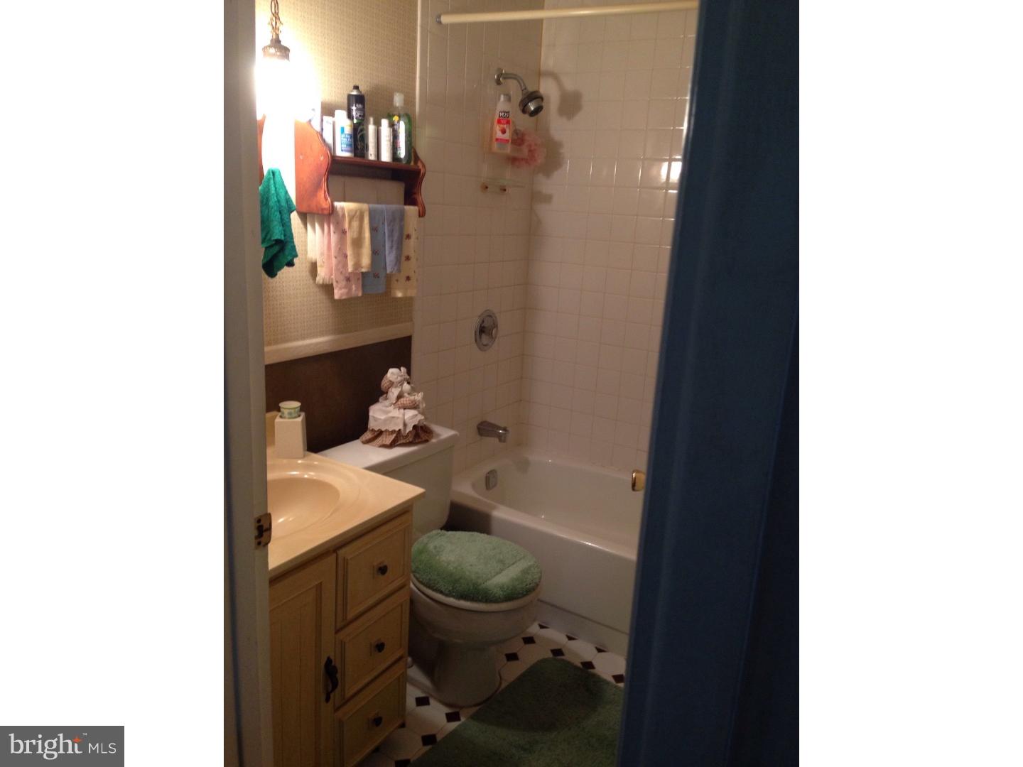 95 Cleft Rock Road Levittown, PA 19057 - Photo 12 of 18 Bathroom