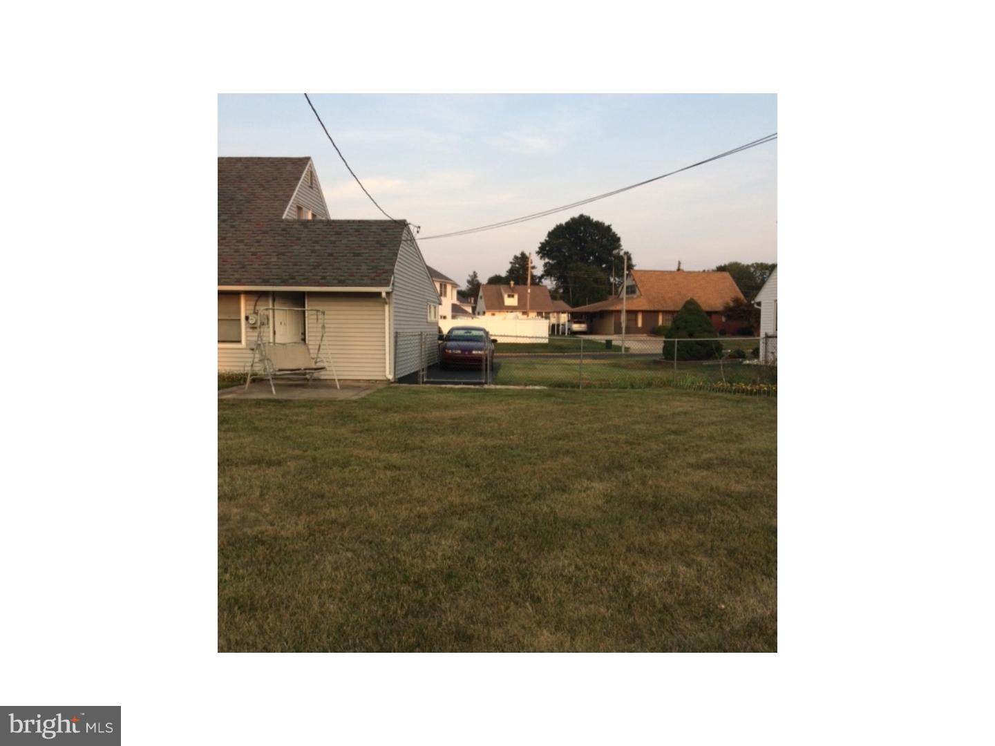 95 Cleft Rock Road Levittown, PA 19057 - Photo 3 of 18