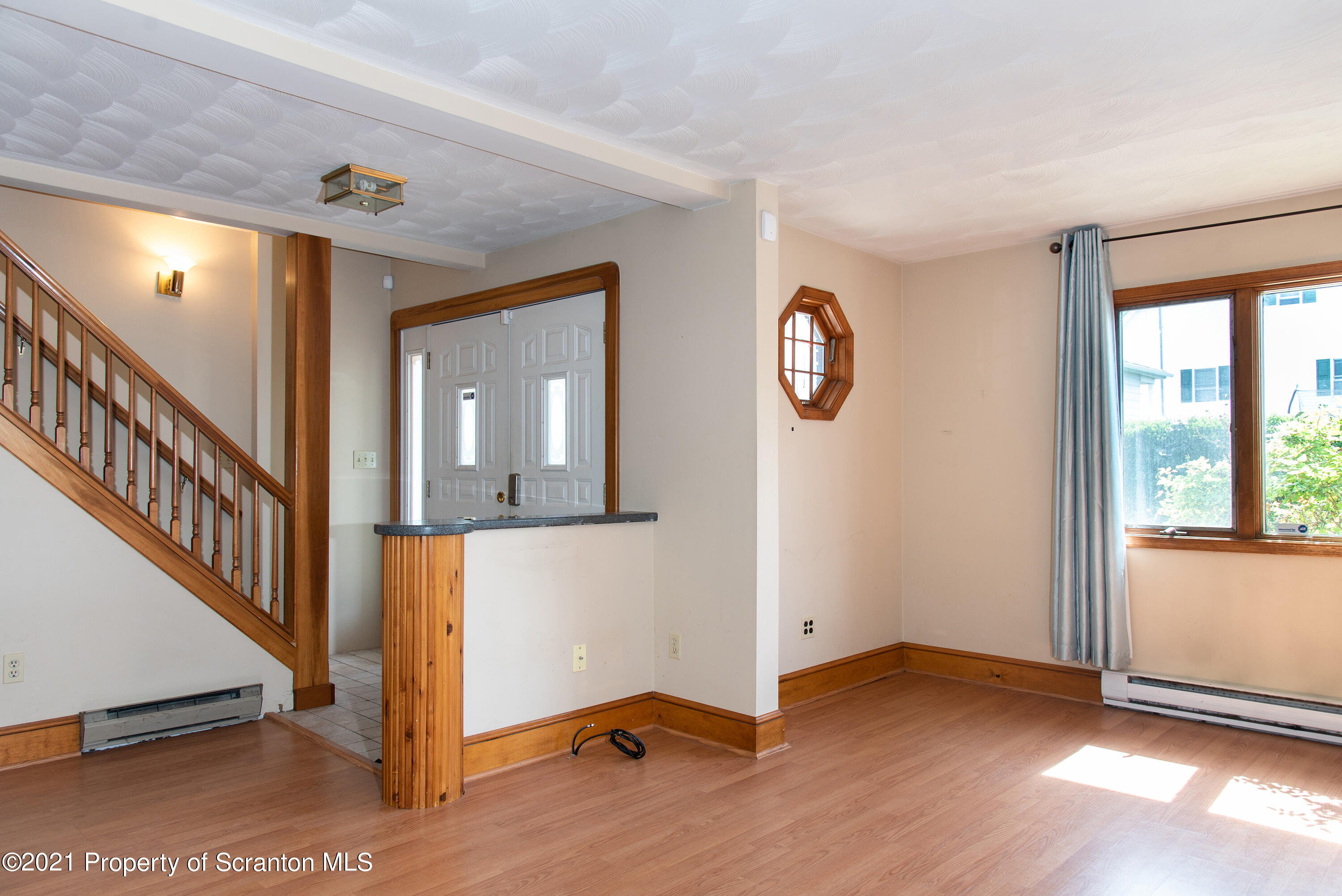 117 Reeves Street Dunmore, PA 18512 - Photo 2 of 29 Gallery Image 2