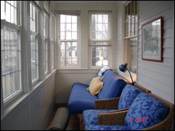 50 Old Fort Road Newport, RI 02840 - Photo 23 of 48 3 Season Front Porch