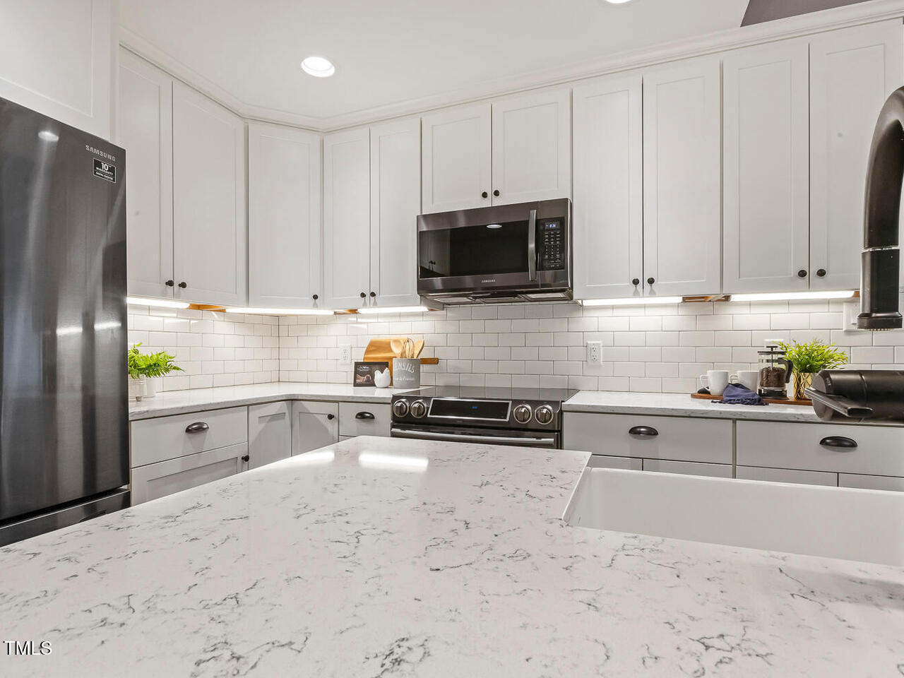 3900 Maplefield Drive Raleigh, NC 27613 - Photo 22 of 58 3900 Maplefield Dr Raleigh NC 27613 USA-