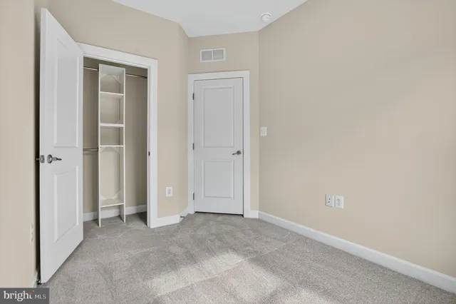 $3,400 | 44692 Collingdale Terrace, Ashburn, VA 20147