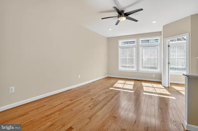 $3,400 | 44692 Collingdale Terrace, Ashburn, VA 20147