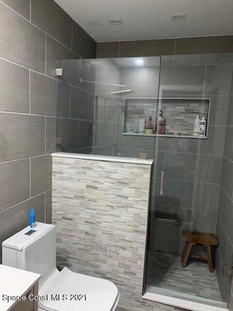 2450 Allan Adale Road Melbourne, FL 32935 - Photo 19 of 29 bathroom
