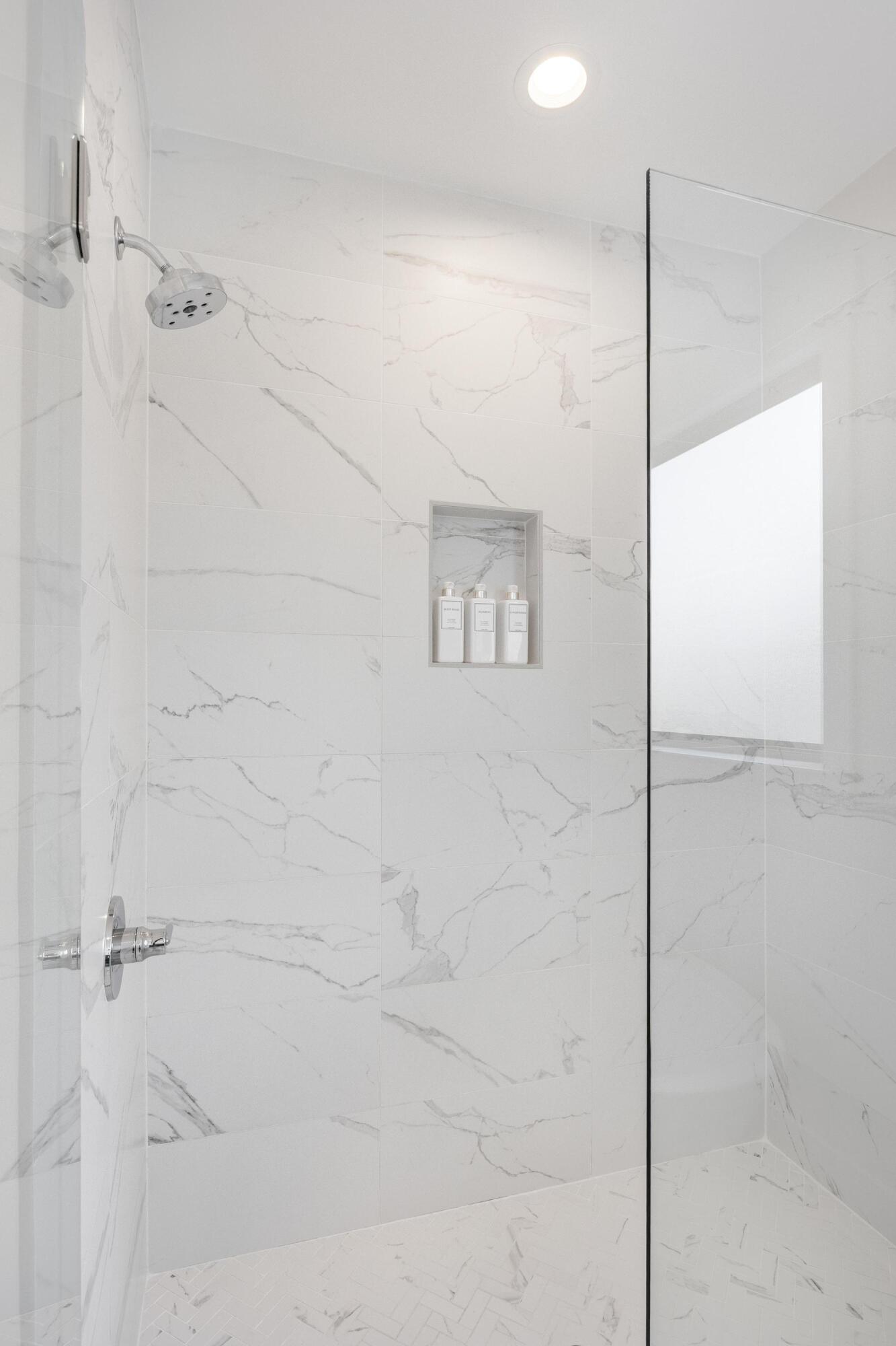 10651 Flicker Way, Unit 139 Apison, TN 37302 - Photo 37 of 77 Primary shower