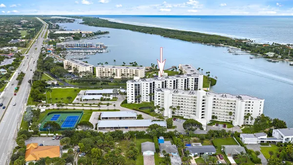 $649,000 | 19800 Sandpointe Bay Drive, Unit 406, Tequesta, FL 33469