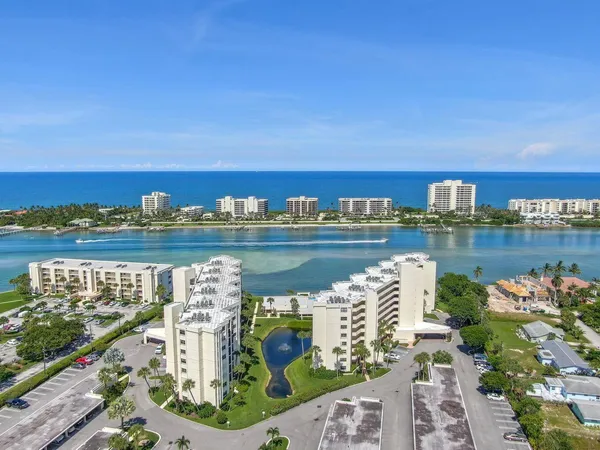 $649,000 | 19800 Sandpointe Bay Drive, Unit 406, Tequesta, FL 33469