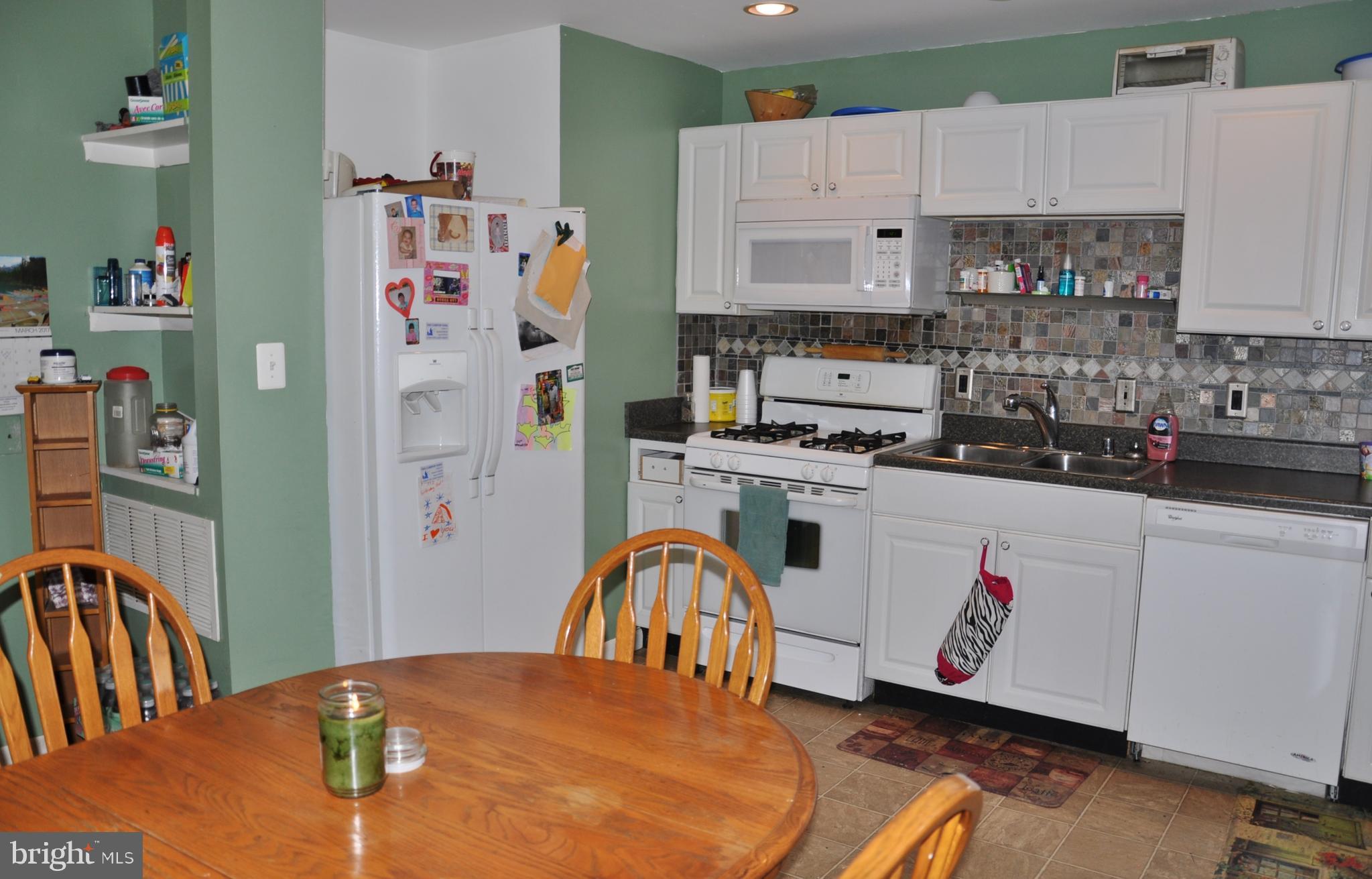 231 Stemmers Run Road Baltimore, MD 21221 - Photo 26 of 30 Kitchen