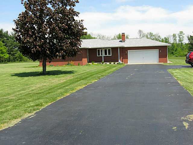 4417 Columbia Road Southwest Pataskala, OH 43062 - Photo 5 of 22 Gallery Image 5