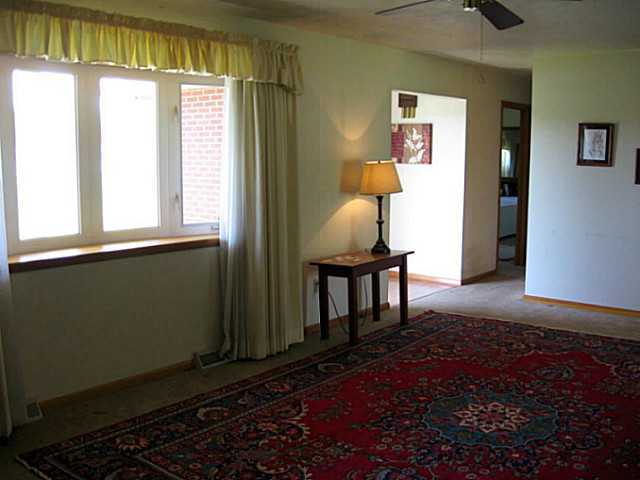 4417 Columbia Road Southwest Pataskala, OH 43062 - Photo 9 of 22 Gallery Image 9