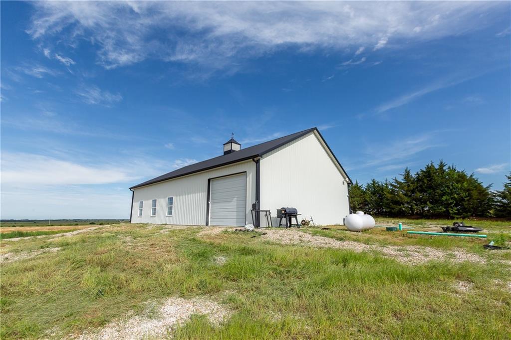 27699 South Hoch Road Osage City, KS 66523 - Photo 44 of 99