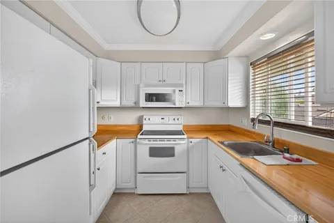 $569,000 | 22679 Nadine Circle, Unit B, Torrance, CA 90505