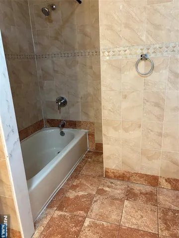 $2,550 | 337 Broad Avenue, Unit 2, Leonia, NJ 07605