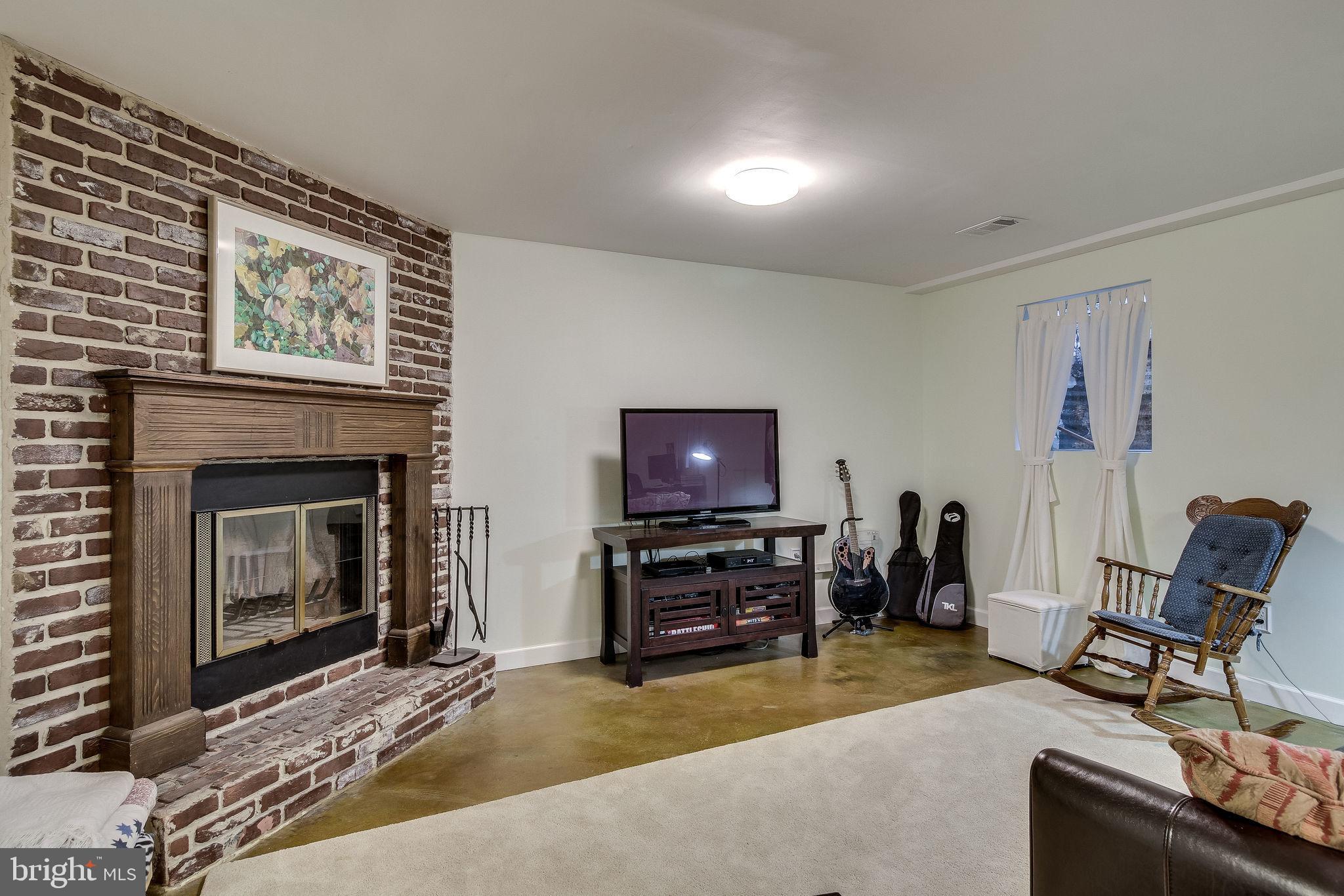 8344 Wickham Road Springfield, VA 22152 - Photo 55 of 72 Basement family room
