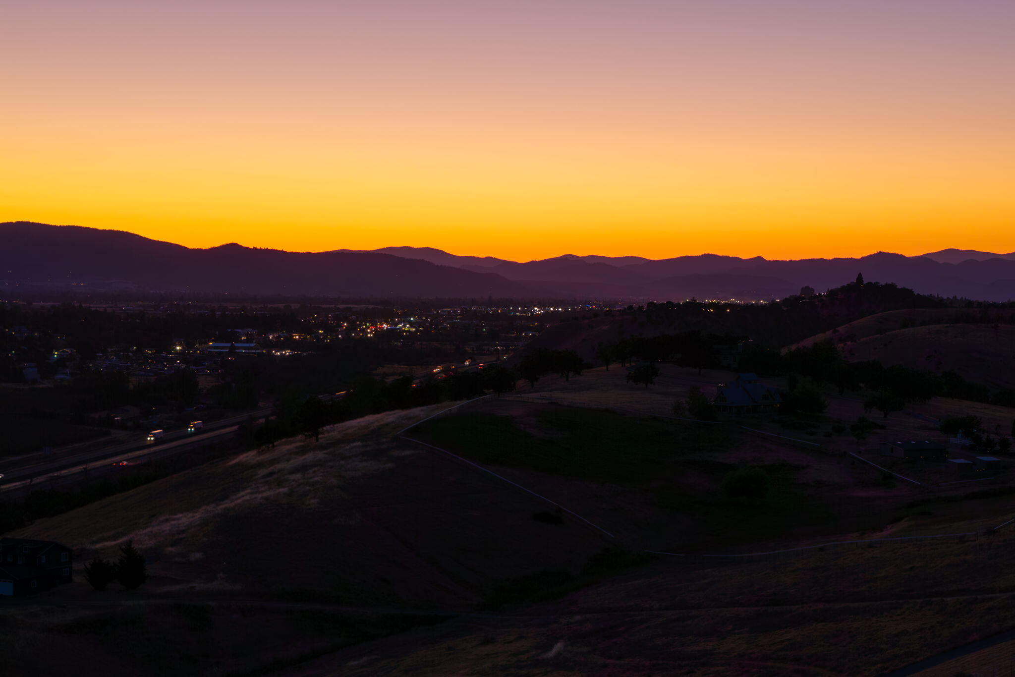 993 Suncrest Road Talent, OR 97540 - Photo 8 of 31 08
