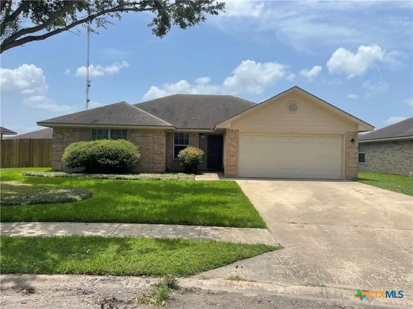 $1,745 | 111 Jocelyn Circle, Victoria, TX 77901