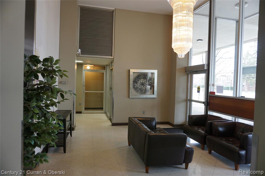 22700 Garrison Street, Unit 710 Dearborn, MI 48124 - Photo 4 of 19