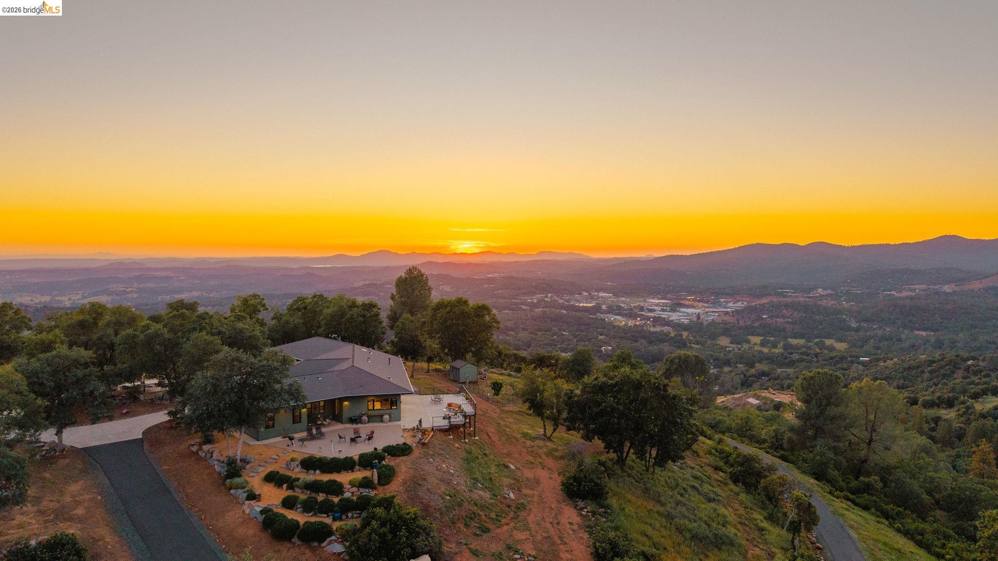 16010 Granite Park Road Sonora, CA 95370 - Photo 3 of 73