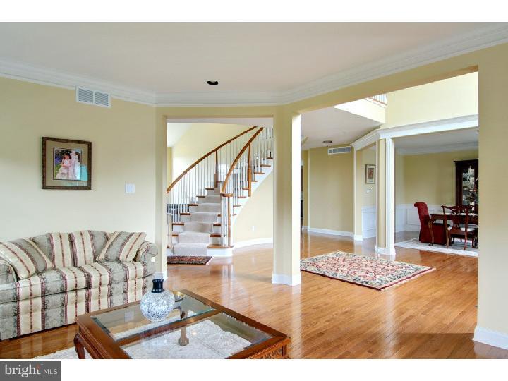 1 Maple Glenn Road Mount Laurel, NJ 08054 - Photo 8 of 25 Living Room