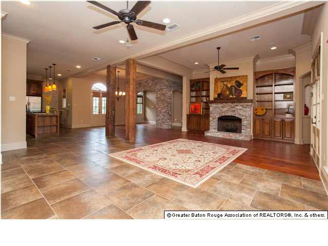 2952 Rue Dauphine Baton Rouge, LA 70810 - Photo 3 of 32 Gallery Image 3