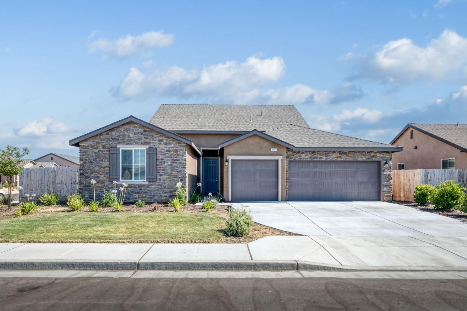 359 Rebel Street Reedley, CA 93654 - Photo 1 of 23 Gallery Image 1
