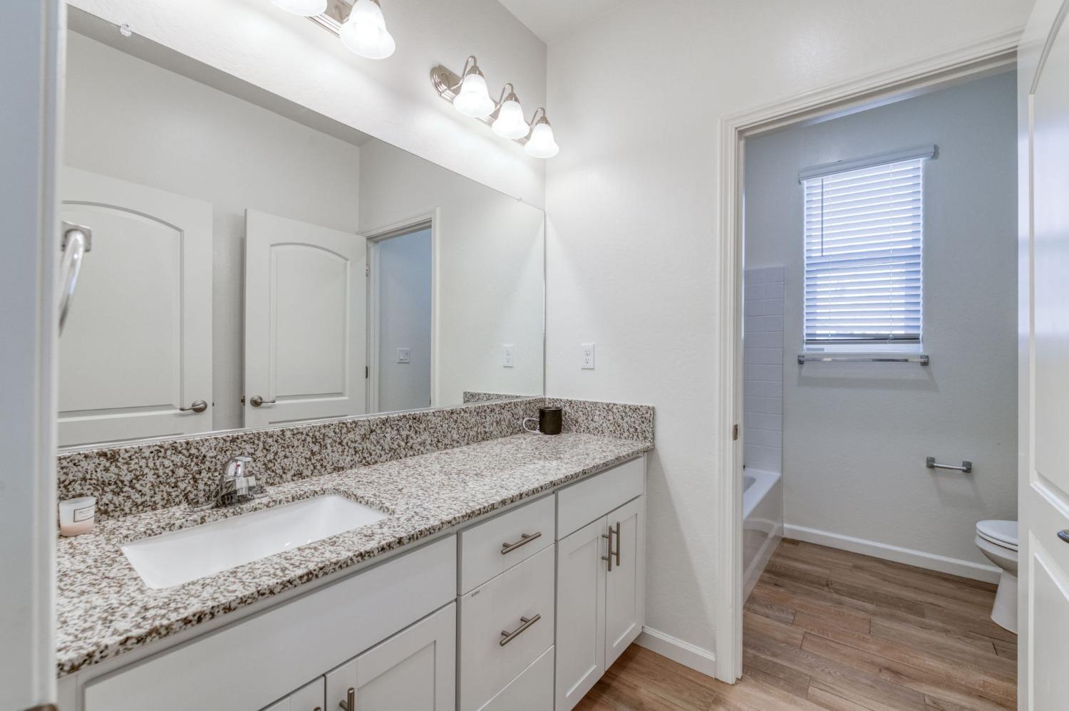 359 Rebel Street Reedley, CA 93654 - Photo 13 of 23 Gallery Image 13