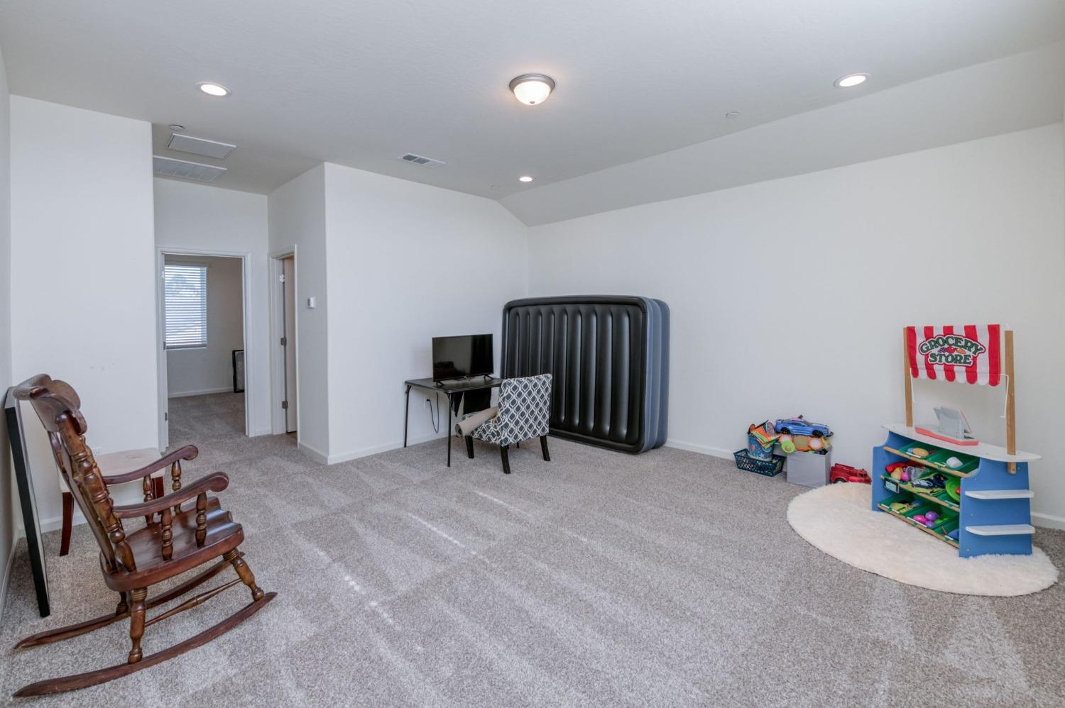 359 Rebel Street Reedley, CA 93654 - Photo 18 of 23 Gallery Image 18