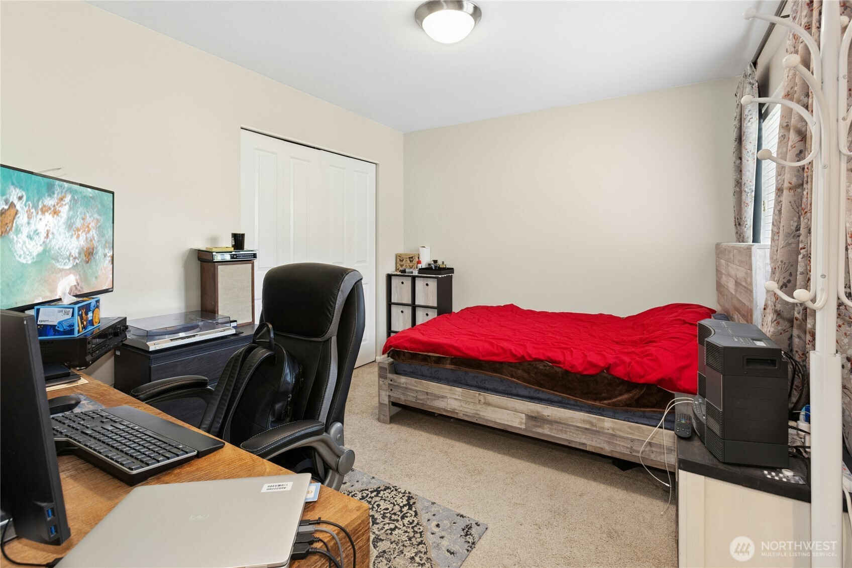 16918 Woodside Drive Southeast Renton, WA 98058 - Photo 24 of 32