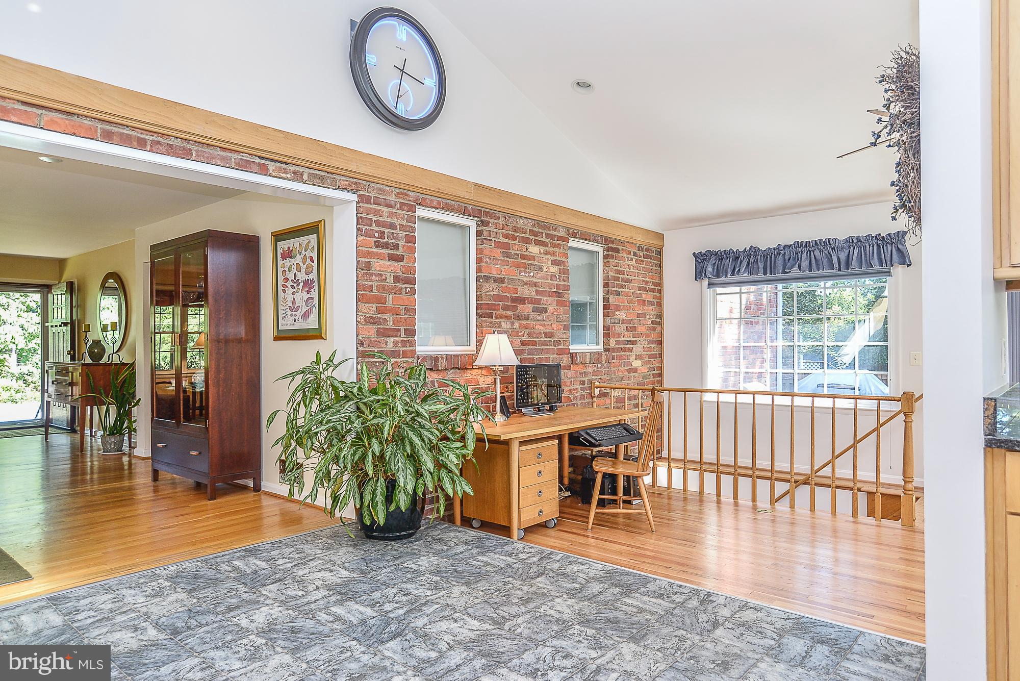 631 Tazewell Road Northwest Vienna, VA 22180 - Photo 15 of 30 Interior (General)