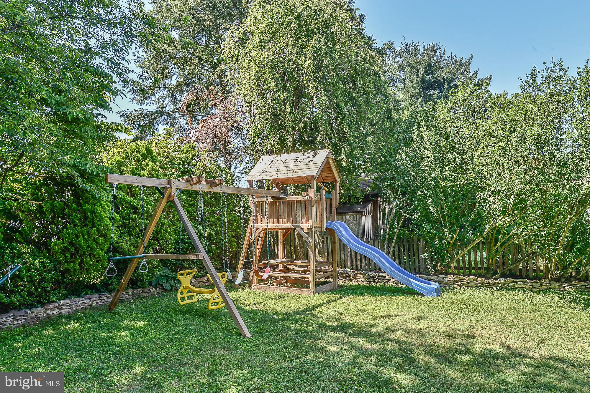 631 Tazewell Road Northwest Vienna, VA 22180 - Photo 25 of 30 Playset