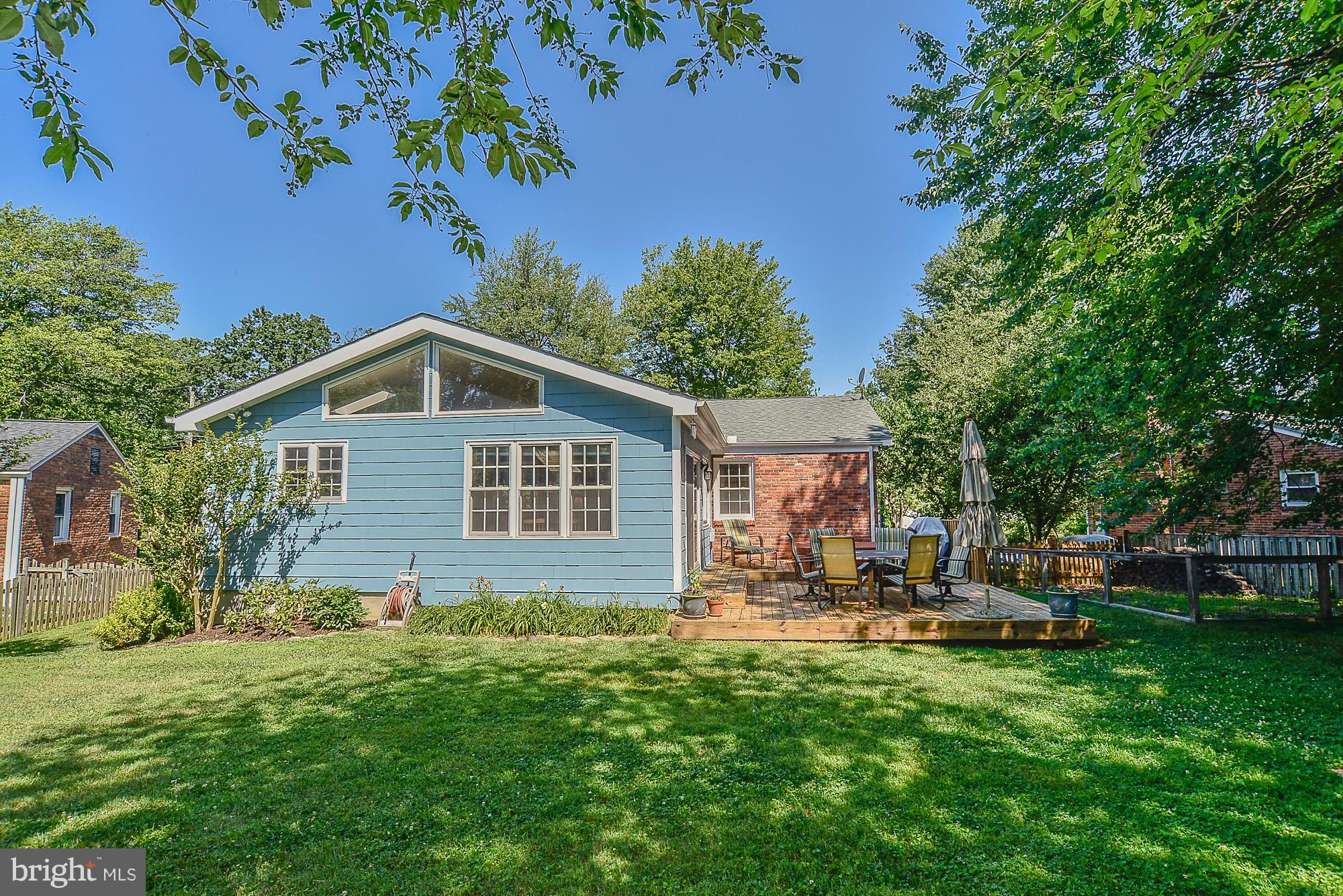 631 Tazewell Road Northwest Vienna, VA 22180 - Photo 28 of 30 Exterior (Rear)
