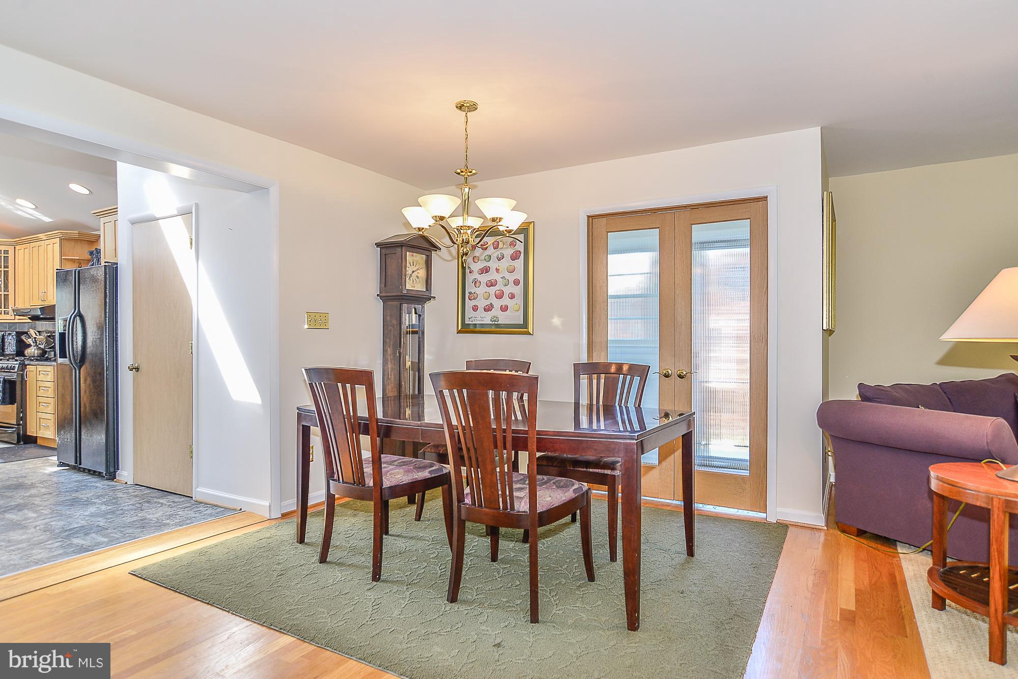 631 Tazewell Road Northwest Vienna, VA 22180 - Photo 9 of 30 Dining Room