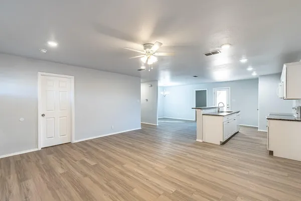 $1,650 | 8609 10th Place, Lubbock, TX 79416