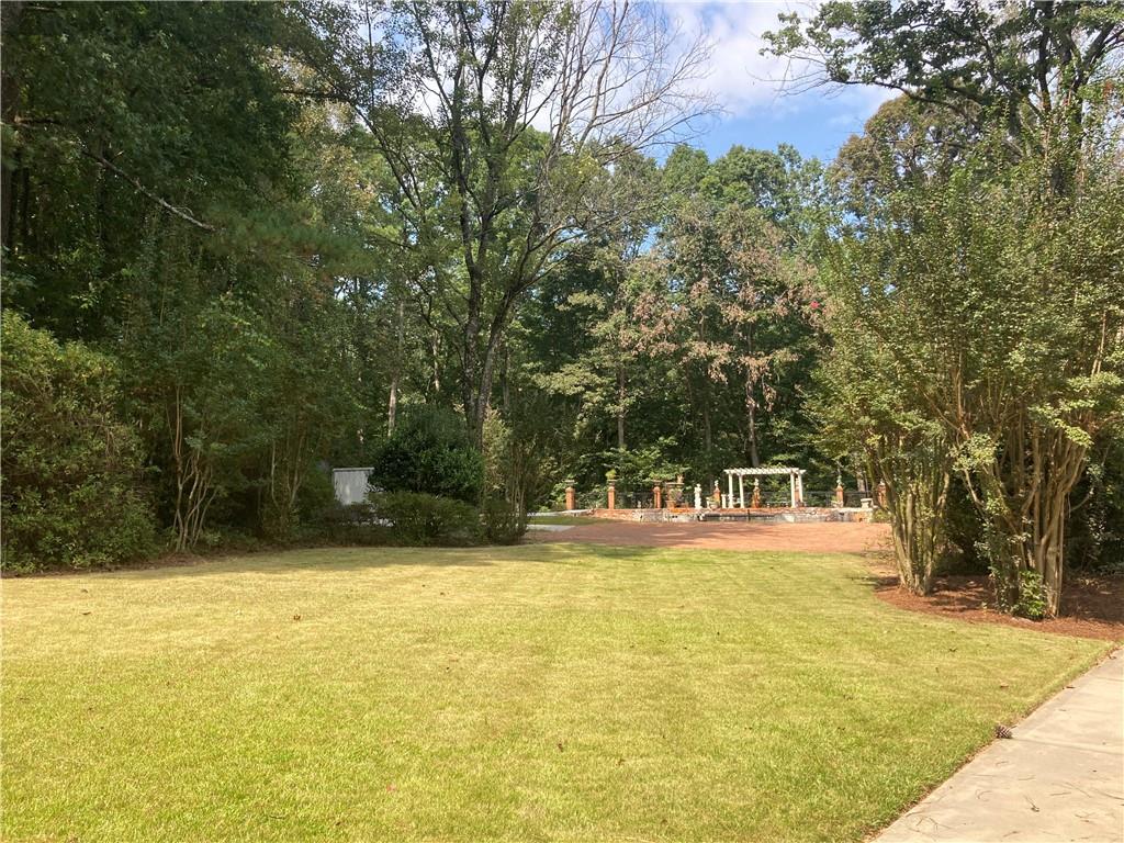 5715 Winterthur Lane Northwest Atlanta, GA 30328 - Photo 3 of 10