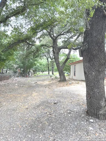 $350,000 | 23051 Highway 281, San Antonio, TX 78264