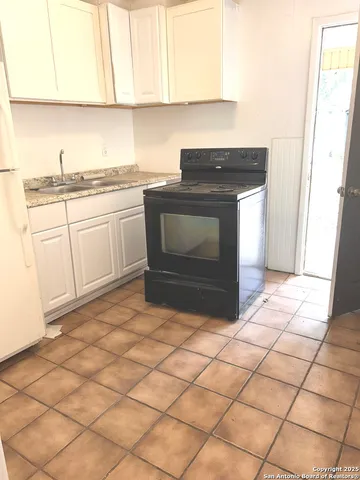 $360,000 | 23051 Highway 281, San Antonio, TX 78264