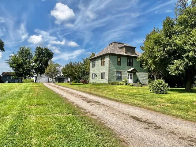 $159,000 | 83025 160th Street, Sacred Heart, MN 56285