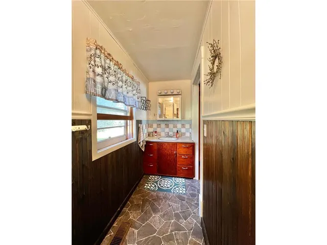 $159,000 | 83025 160th Street, Sacred Heart, MN 56285