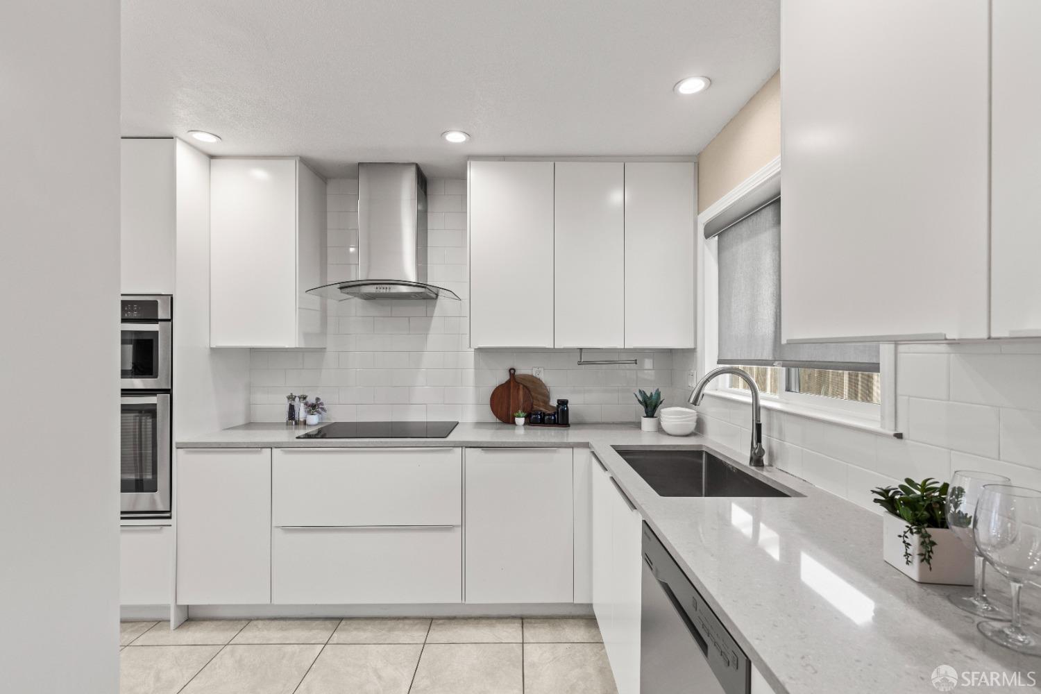 2445 Cabrillo Drive Hayward, CA 94545 - Photo 13 of 49