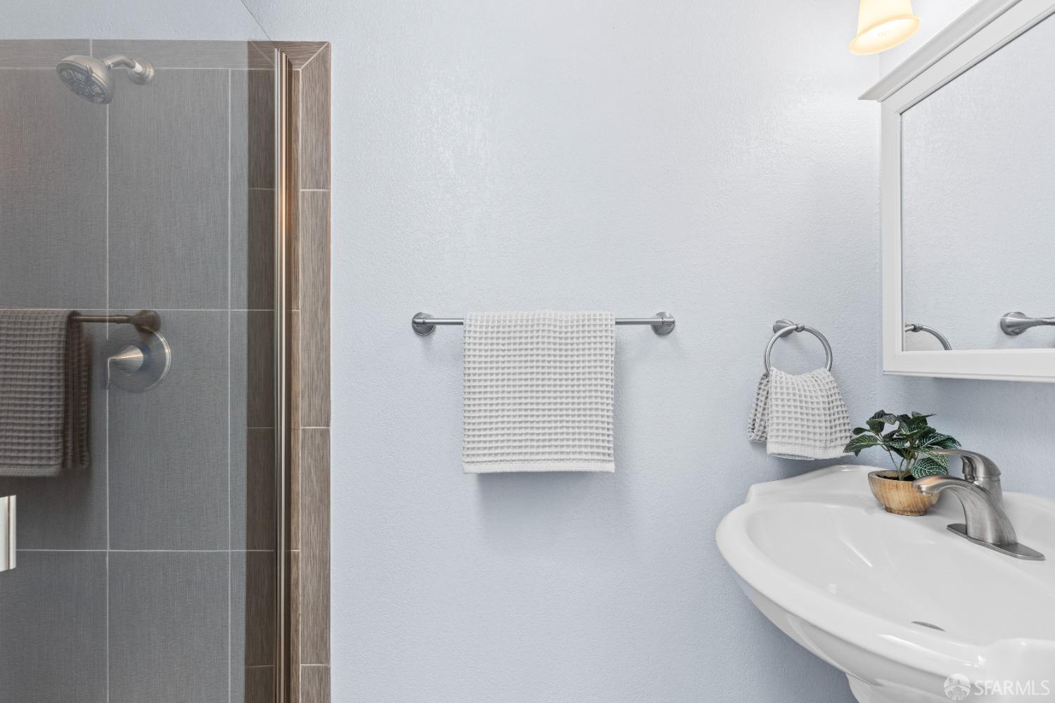 2445 Cabrillo Drive Hayward, CA 94545 - Photo 33 of 49